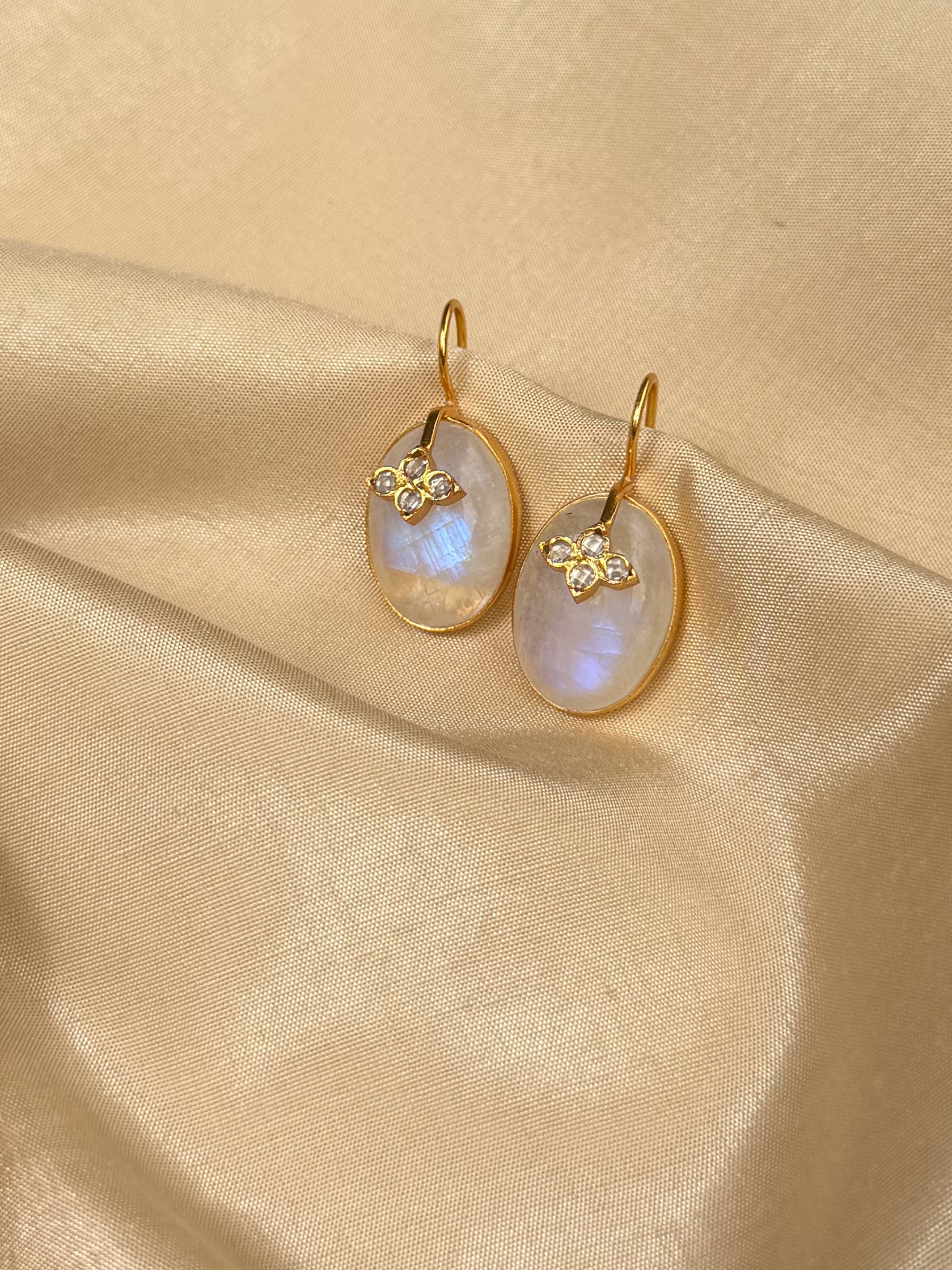 Mira Earrings 1